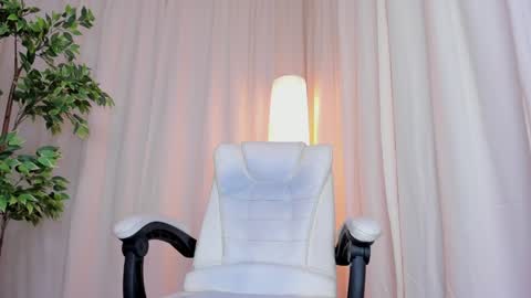 Snapshot of alanakimura_ chatting on 01-28-25, 03:57 Alana silvana online show from 01-28-25, 03:57