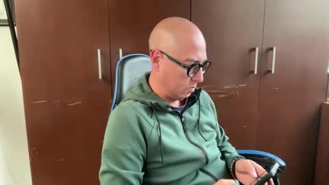 Snapshot of alanan881 chatting on 01-17-26, 05:38 alanan881 online show from 01-17-26, 05:38