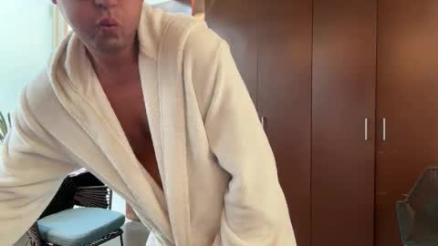 Snapshot of alanan881 chatting on 03-01-26, 10:56 alanan881 online show from 03-01-26, 10:56