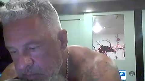 Snapshot of alanasnacks chatting on 09-15-25, 10:43 alanasnacks online show from 09-15-25, 10:43