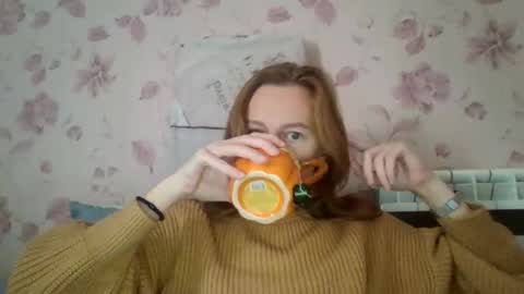 Elisa online show from 10-02-25, 08:32