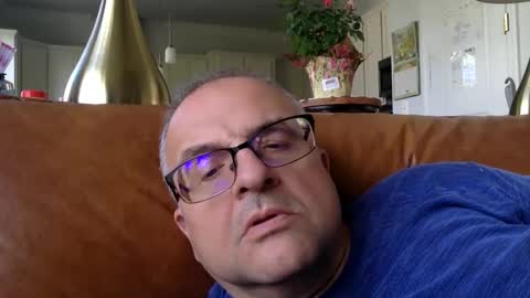 alankrieski1174 online show from 10-06-25, 07:11