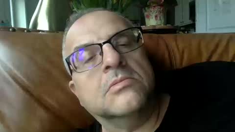 alankrieski1174 online show from 10-12-25, 11:53