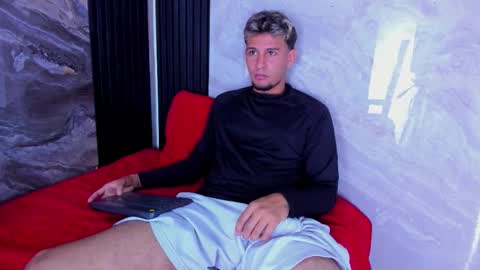 Alan Smith  online show from 10-20-25, 07:47