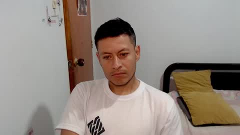 Snapshot of alann_snow chatting on 02-07-25, 11:56 Alann online show from 02-07-25, 11:56