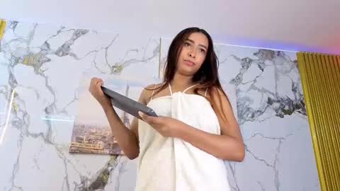 alanna_jones23_aws online show from 09-12-25, 11:10