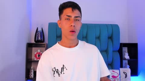 Snapshot of alannaughty_ chatting on 12-21-24, 08:43 alannaughty_ online show from 12-21-24, 08:43