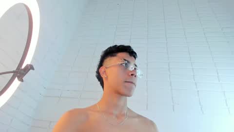 Snapshot of alannaughty_ chatting on 12-29-24, 07:50 alannaughty_ online show from 12-29-24, 07:50