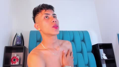 Snapshot of alannaughty_ chatting on 01-18-25, 06:34 alannaughty_ online show from 01-18-25, 06:34