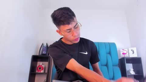 Snapshot of alannaughty_ chatting on 01-19-25, 02:06 alannaughty_ online show from 01-19-25, 02:06