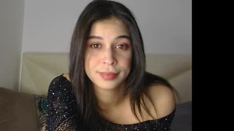 Snapshot of alaouirim25 chatting on 03-11-26, 11:00 AllylicArabis online show from 03-11-26, 11:00