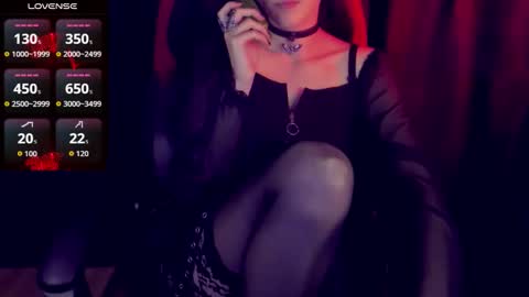 Snapshot of alariafatal chatting on 10-23-25, 06:17 Alaria online show from 10-23-25, 06:17