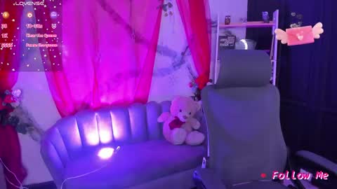 Snapshot of alaskaflowers_ chatting on 05-17-26, 04:21 Alaska online show from 05-17-26, 04:21