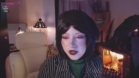 Snapshot of alaskagrace chatting on 10-18-25, 04:37 Alaska Grace       online show from 10-18-25, 04:37