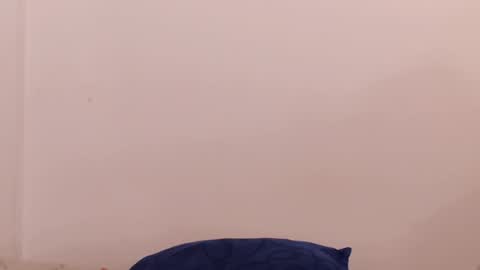 Snapshot of alasska_18 chatting on 10-10-25, 09:58 alasska_18 online show from 10-10-25, 09:58