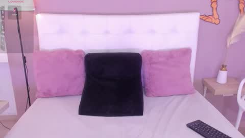 Snapshot of alayshajohnson chatting on 10-16-25, 11:28 alayshajohnson online show from 10-16-25, 11:28