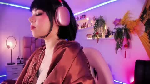 albaandthayron online show from 02-22-25, 03:14