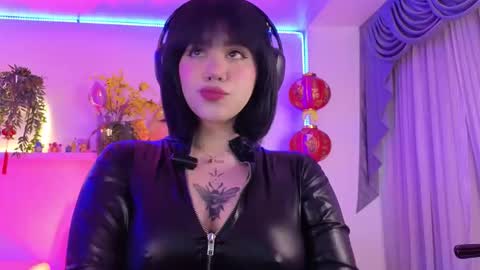 albaandthayron online show from 11-05-25, 12:16