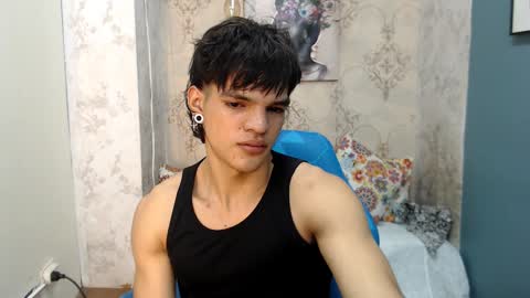 Snapshot of albertbernal69 chatting on 12-29-24, 03:00 Albert online show from 12-29-24, 03:00