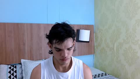 Snapshot of albertbernal69 chatting on 01-04-25, 02:35 Albert online show from 01-04-25, 02:35