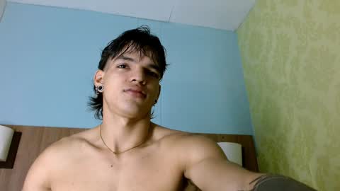 Snapshot of albertbernal69 chatting on 01-06-25, 05:08 Albert online show from 01-06-25, 05:08