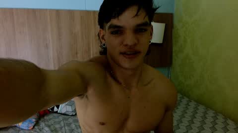 Snapshot of albertbernal69 chatting on 01-06-25, 08:14 Albert online show from 01-06-25, 08:14