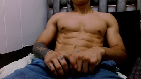 Snapshot of albertbernal69 chatting on 01-08-25, 07:45 Albert online show from 01-08-25, 07:45