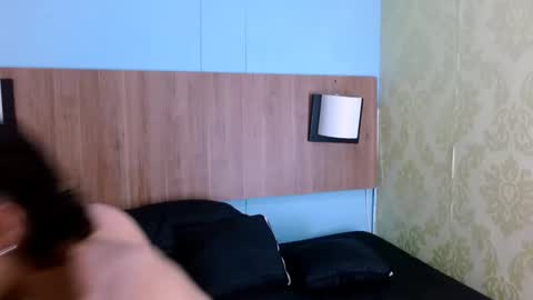 Snapshot of albertbernal69 chatting on 01-12-25, 03:49 Albert online show from 01-12-25, 03:49