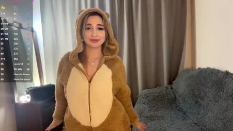 Snapshot of albertinadez chatting on 02-01-26, 05:00 Viktoria online show from 02-01-26, 05:00