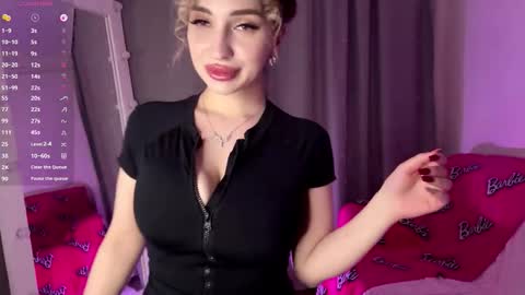 Snapshot of albertinadez chatting on 03-01-26, 06:54 Viktoria online show from 03-01-26, 06:54