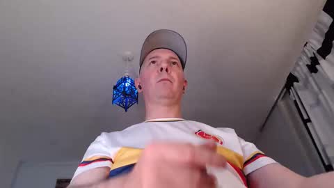 Snapshot of aldovitzo chatting on 04-01-26, 11:02 aldovitzo online show from 04-01-26, 11:02