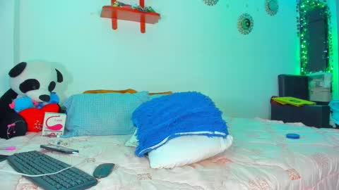 NIKO online show from 02-05-25, 02:40