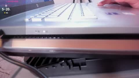 Alecxis online show from 05-01-26, 06:56