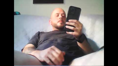 Snapshot of aleeexxxx4u chatting on 09-11-25, 08:14 aleeexxxx4u online show from 09-11-25, 08:14