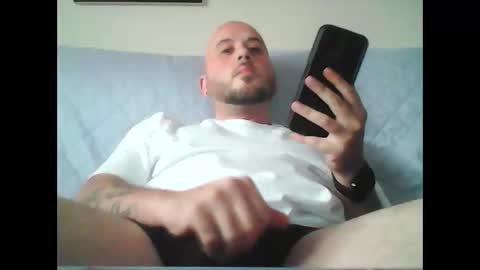 Snapshot of aleeexxxx4u chatting on 09-15-25, 10:48 aleeexxxx4u online show from 09-15-25, 10:48