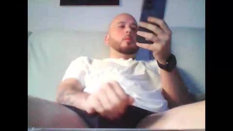 Snapshot of aleeexxxx4u chatting on 10-10-25, 09:08 aleeexxxx4u online show from 10-10-25, 09:08