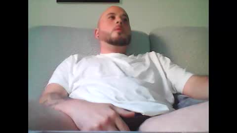 Snapshot of aleeexxxx4u chatting on 10-20-25, 07:53 aleeexxxx4u online show from 10-20-25, 07:53