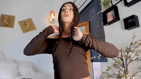 Snapshot of aleexiiaa chatting on 12-16-25, 12:21 aleexiiaa online show from 12-16-25, 12:21