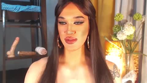 Snapshot of aleinacroft chatting on 03-03-25, 06:48 aleinacroft online show from 03-03-25, 06:48