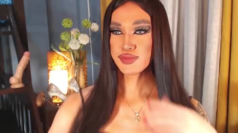 Snapshot of aleinacroft chatting on 03-05-25, 09:48 aleinacroft online show from 03-05-25, 09:48