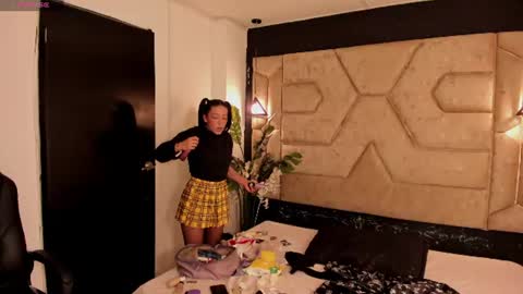 aleja__slav3 online show from 06-11-26, 09:57