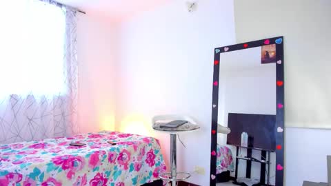 Alejandra Arango online show from 03-13-26, 09:43