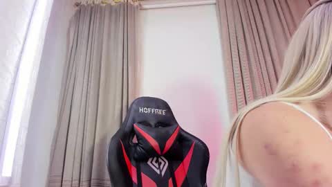 Aleja Hill online show from 01-11-26, 05:45