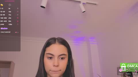 Alejandra online show from 10-08-25, 11:52