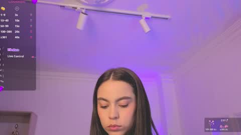 Alejandra online show from 04-13-26, 11:16