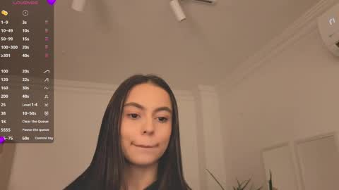 Snapshot of alejaa___ chatting on 05-05-26, 11:18 Alejandra online show from 05-05-26, 11:18