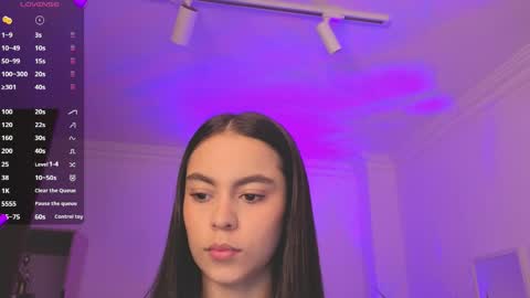 Snapshot of alejaa___ chatting on 05-16-26, 11:31 Alejandra online show from 05-16-26, 11:31