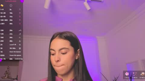 Snapshot of alejaa___ chatting on 05-27-26, 11:40 Alejandra online show from 05-27-26, 11:40