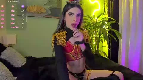 Snapshot of alejaaqueen_ chatting on 07-10-26, 11:51 Aleja Queen online show from 07-10-26, 11:51