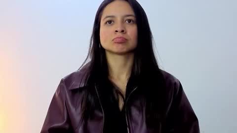 Snapshot of alejandra8__ chatting on 12-17-25, 04:40 I will not be online from December 7th to December 18th Last vacation trip online show from 12-17-25, 04:40